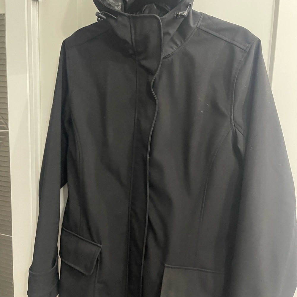 The perfect black hooded, wind proof and water resistant spring jacket! Size Med